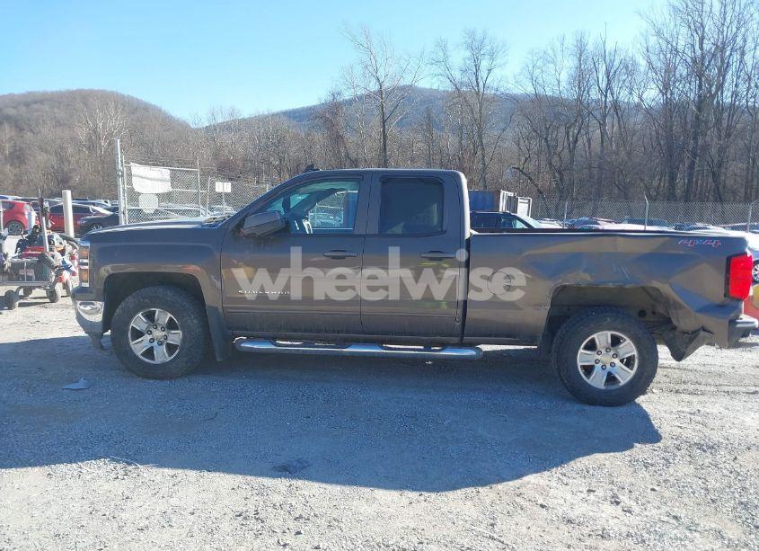 Photo 14 of 2015 Chevrolet Silverado 1500 1LT (VIN 1GCVKREC6FZ227608)