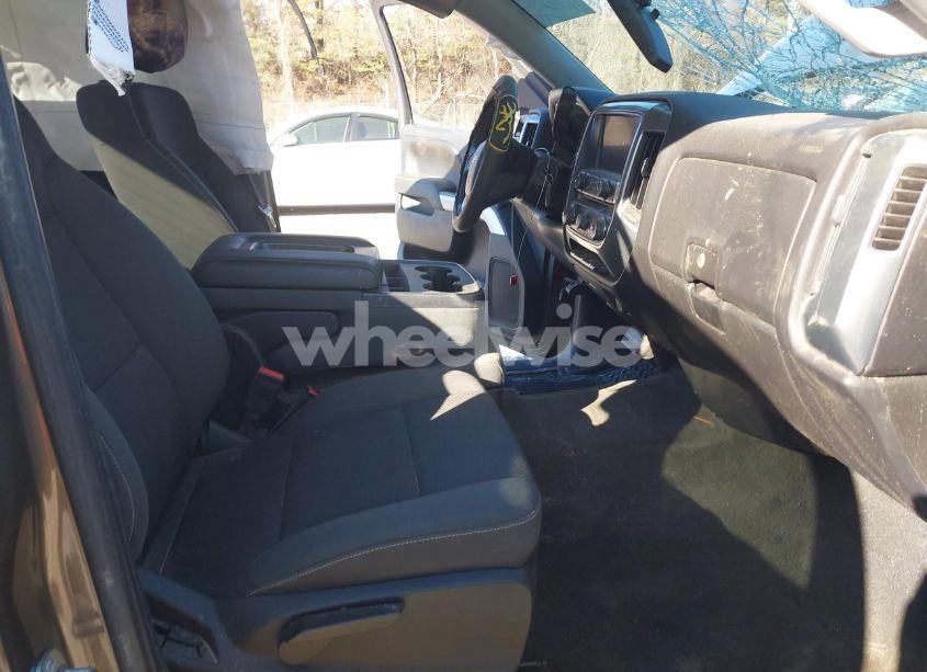 Photo 5 of 2015 Chevrolet Silverado 1500 1LT (VIN 1GCVKREC6FZ227608)