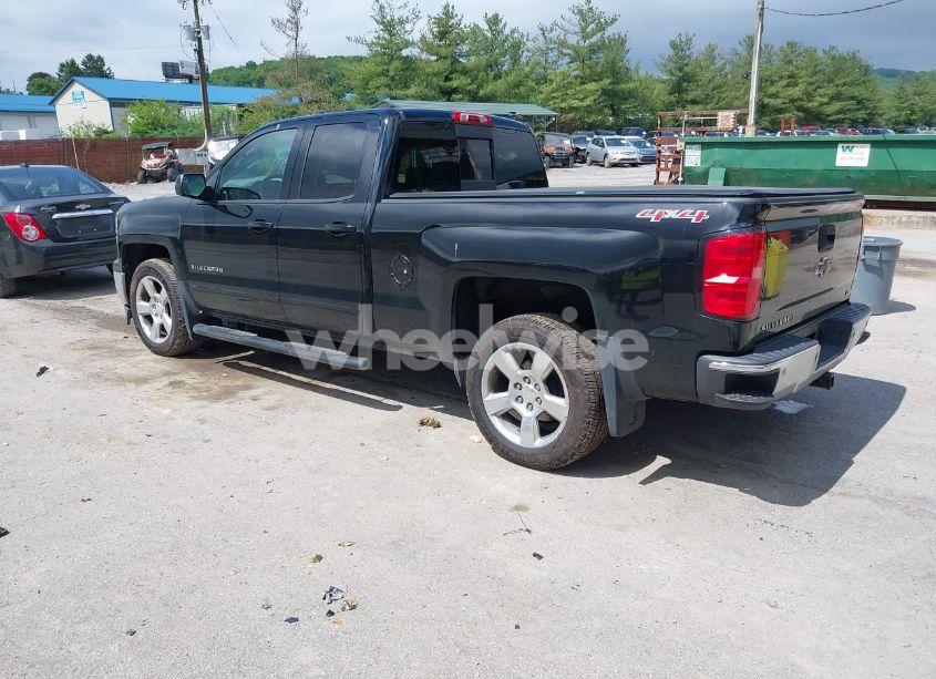Photo 3 of 2015 Chevrolet Silverado 1500 1LT (VIN 1GCVKREC6FZ230797)