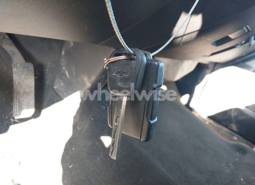 Photo 11 of 2015 Chevrolet Silverado 1500 2LT (VIN 1GCVKREC6FZ246191)