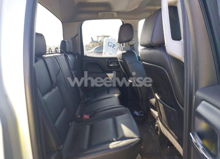 Photo 8 of 2015 Chevrolet Silverado 1500 2LT (VIN 1GCVKREC6FZ246191)