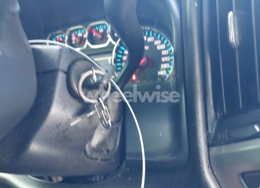 Photo 11 of 2015 Chevrolet Silverado 1500 1LT (VIN 1GCVKREC6FZ284729)