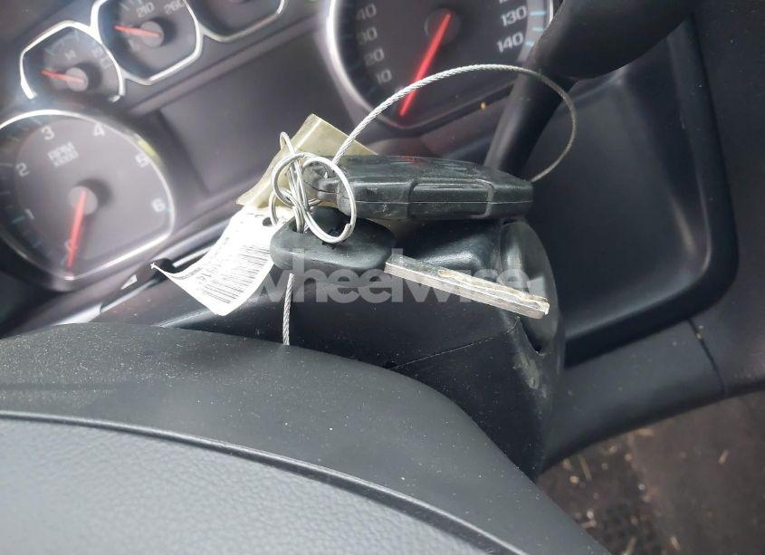 Photo 11 of 2015 Chevrolet Silverado 1500 1LT (VIN 1GCVKREC6FZ337722)