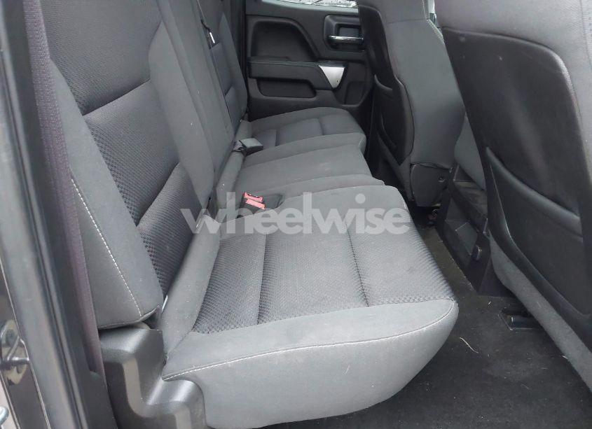 Photo 8 of 2015 Chevrolet Silverado 1500 1LT (VIN 1GCVKREC6FZ337722)