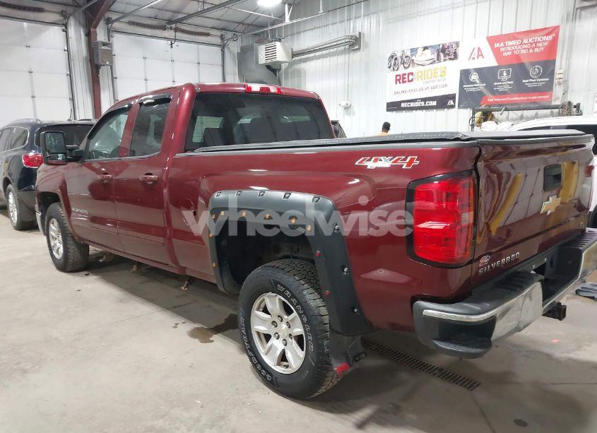 Photo 3 of 2015 Chevrolet Silverado 1500 1LT (VIN 1GCVKREC6FZ370946)