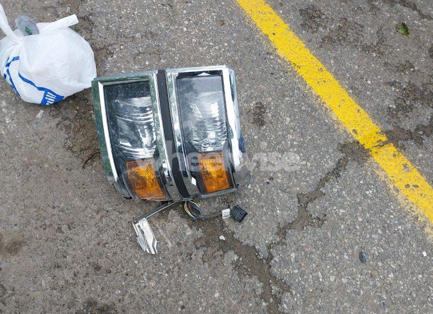 Photo 12 of 2015 Chevrolet Silverado 1500 2LT (VIN 1GCVKREC6FZ410961)