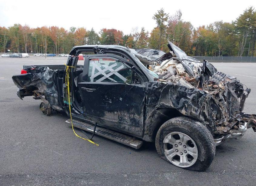 2015 Chevrolet Silverado 1500 2LT (VIN 1GCVKREC6FZ445788) main photo