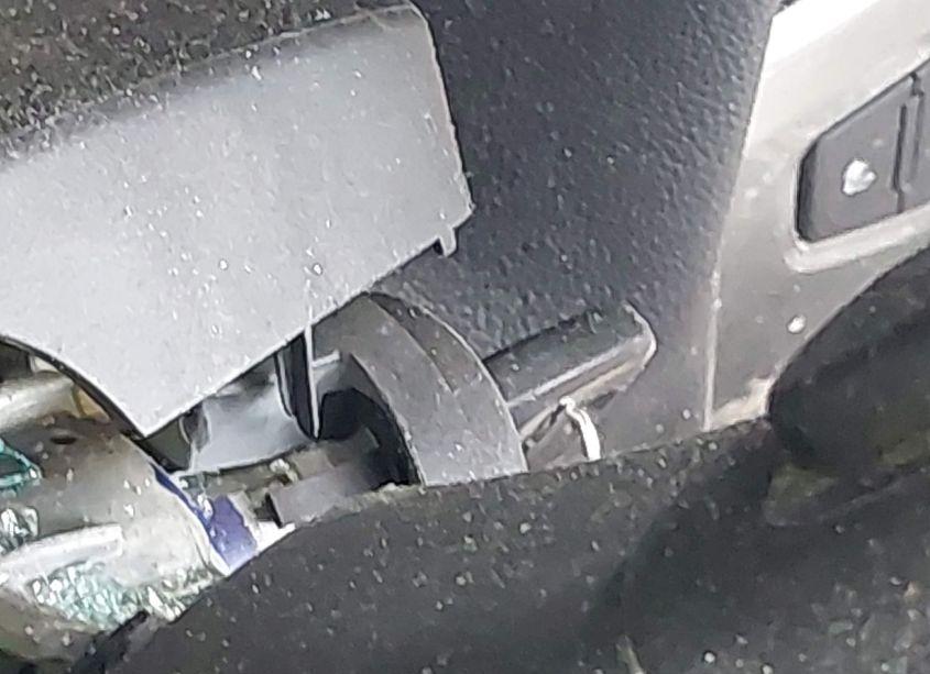 Photo 11 of 2015 Chevrolet Silverado 1500 2LT (VIN 1GCVKREC6FZ445788)