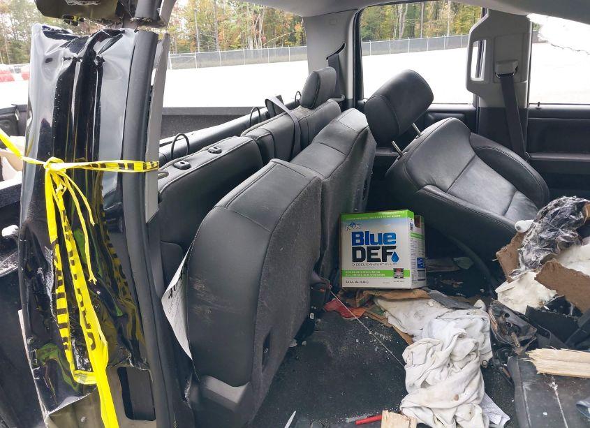 Photo 8 of 2015 Chevrolet Silverado 1500 2LT (VIN 1GCVKREC6FZ445788)