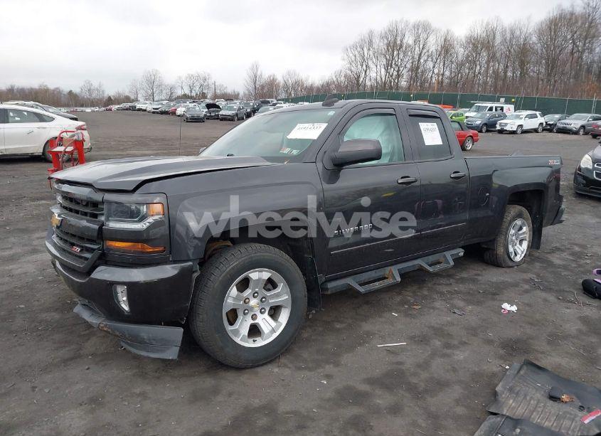 Photo 2 of 2016 Chevrolet Silverado 1500 2LT (VIN 1GCVKREC6GZ115926)