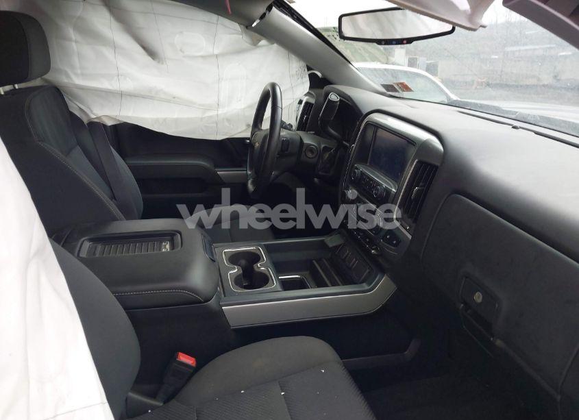 Photo 5 of 2016 Chevrolet Silverado 1500 2LT (VIN 1GCVKREC6GZ115926)