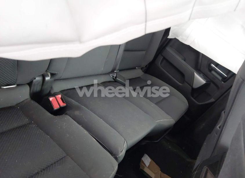 Photo 8 of 2016 Chevrolet Silverado 1500 2LT (VIN 1GCVKREC6GZ115926)