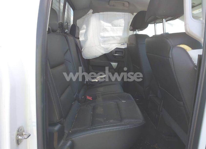 Photo 8 of 2016 Chevrolet Silverado 1500 2LT (VIN 1GCVKREC6GZ117482)