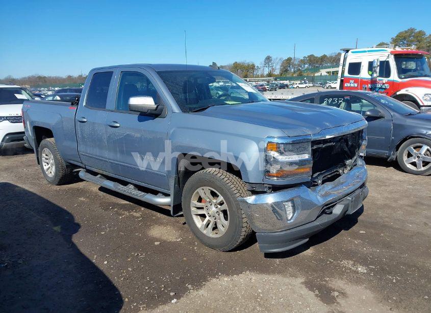 2016 Chevrolet Silverado 1500 1LT (VIN 1GCVKREC6GZ125162) main photo