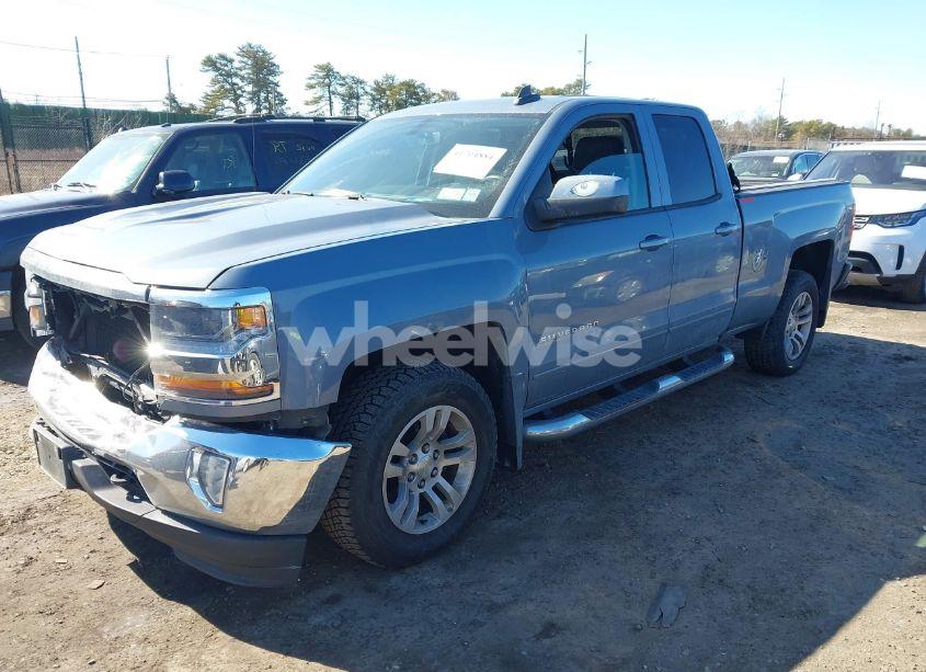 Photo 2 of 2016 Chevrolet Silverado 1500 1LT (VIN 1GCVKREC6GZ125162)