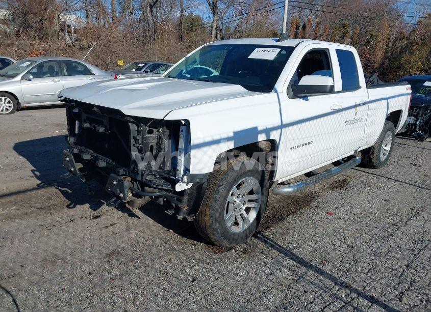 Photo 2 of 2016 Chevrolet Silverado 1500 1LT (VIN 1GCVKREC6GZ186379)