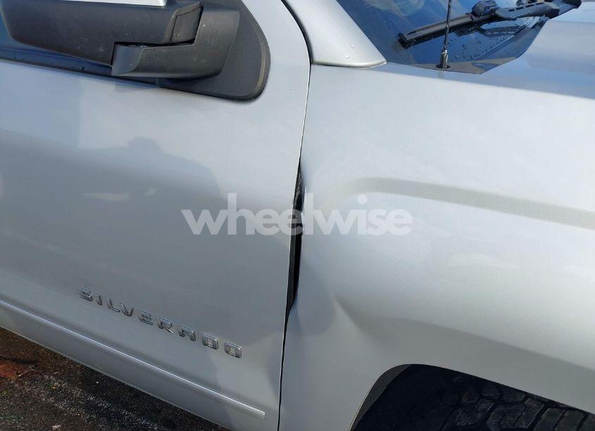 Photo 19 of 2016 Chevrolet Silverado 1500 2LT (VIN 1GCVKREC6GZ412825)