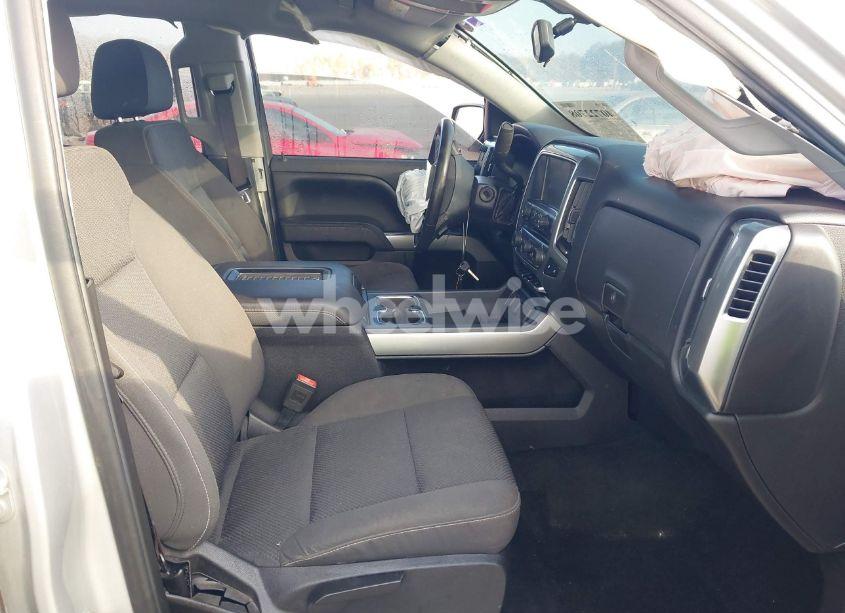 Photo 5 of 2016 Chevrolet Silverado 1500 2LT (VIN 1GCVKREC6GZ412825)