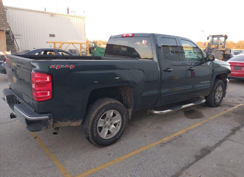 Photo 4 of 2017 Chevrolet Silverado 1500 1LT (VIN 1GCVKREC6HZ155943)