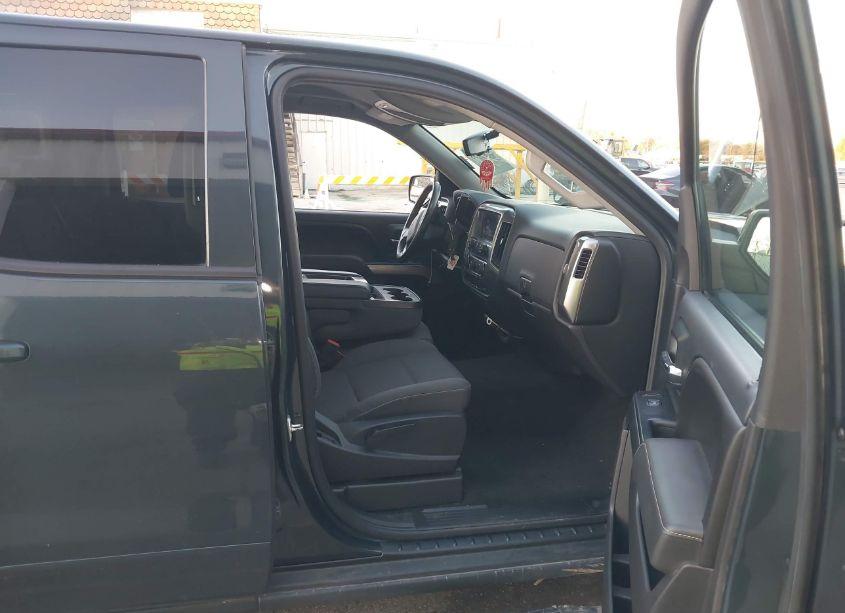 Photo 5 of 2017 Chevrolet Silverado 1500 1LT (VIN 1GCVKREC6HZ155943)