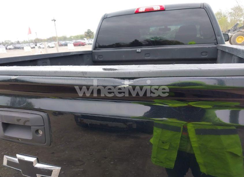 Photo 17 of 2017 Chevrolet Silverado 1500 2LT (VIN 1GCVKREC6HZ158504)