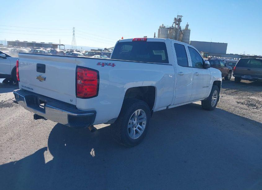 Photo 4 of 2017 Chevrolet Silverado 1500 1LT (VIN 1GCVKREC6HZ190398)