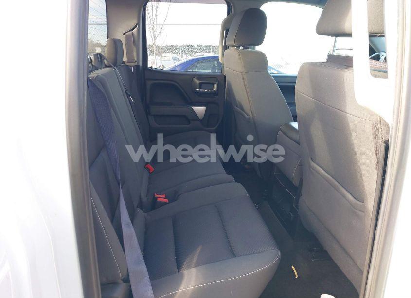 Photo 8 of 2017 Chevrolet Silverado 1500 2LT (VIN 1GCVKREC6HZ268095)