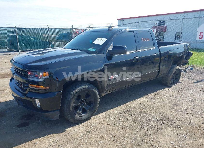 Photo 2 of 2017 Chevrolet Silverado 1500 2LT (VIN 1GCVKREC6HZ271160)