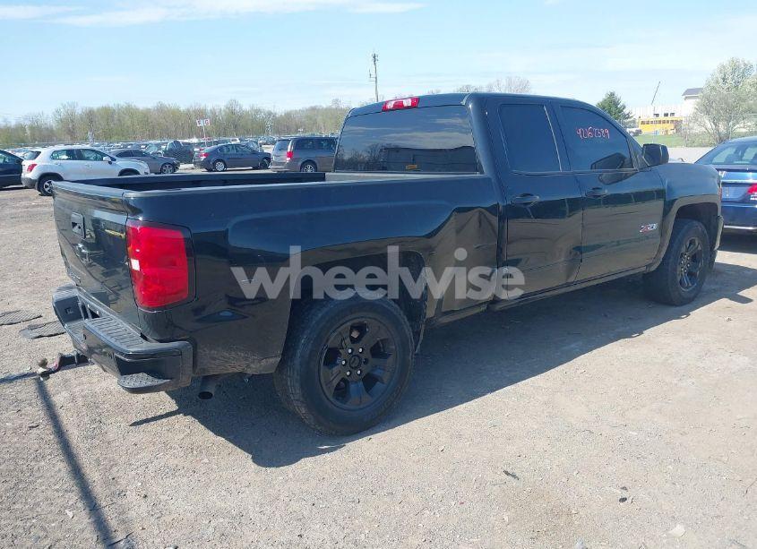 Photo 4 of 2017 Chevrolet Silverado 1500 2LT (VIN 1GCVKREC6HZ271160)