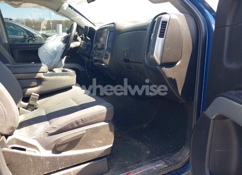 Photo 5 of 2017 Chevrolet Silverado 1500 2LT (VIN 1GCVKREC6HZ312970)