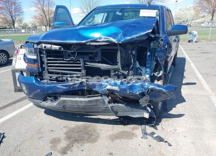 Photo 6 of 2017 Chevrolet Silverado 1500 2LT (VIN 1GCVKREC6HZ312970)