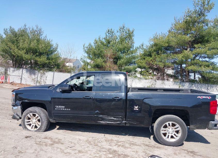 Photo 14 of 2017 Chevrolet Silverado 1500 1LT (VIN 1GCVKREC6HZ331017)