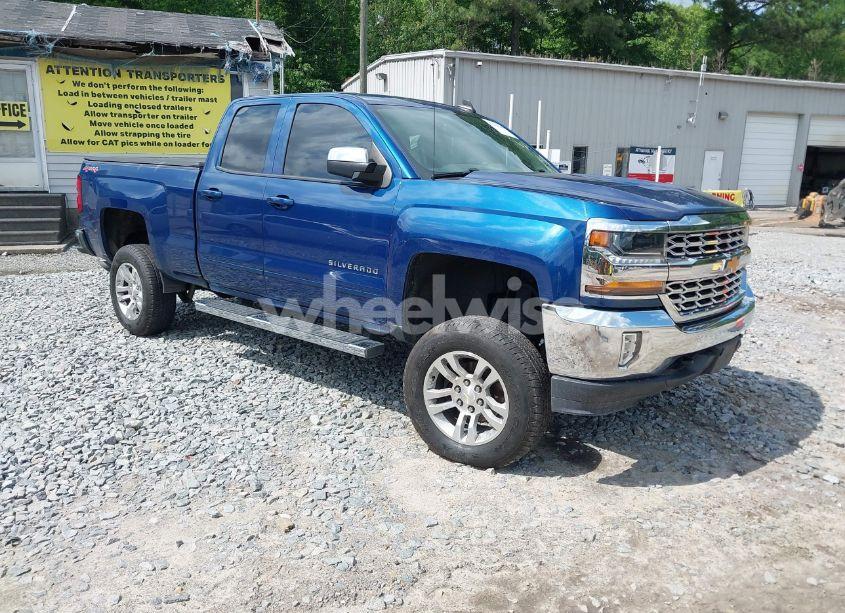 2017 Chevrolet Silverado 1500 1LT (VIN 1GCVKREC6HZ403477) main photo