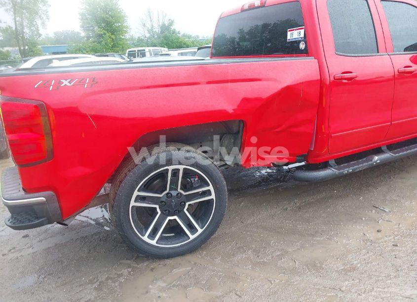 Photo 6 of 2018 Chevrolet Silverado 1500 1LT (VIN 1GCVKREC6JZ179424)