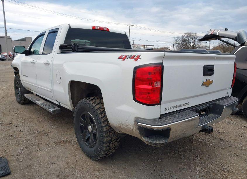 Photo 3 of 2018 Chevrolet Silverado 1500 1LT (VIN 1GCVKREC6JZ230937)