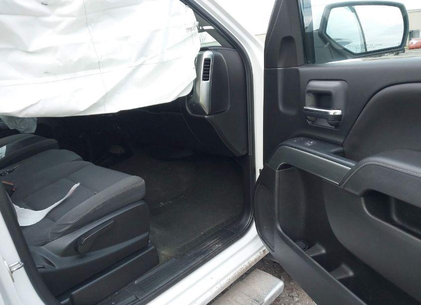 Photo 5 of 2018 Chevrolet Silverado 1500 1LT (VIN 1GCVKREC6JZ230937)