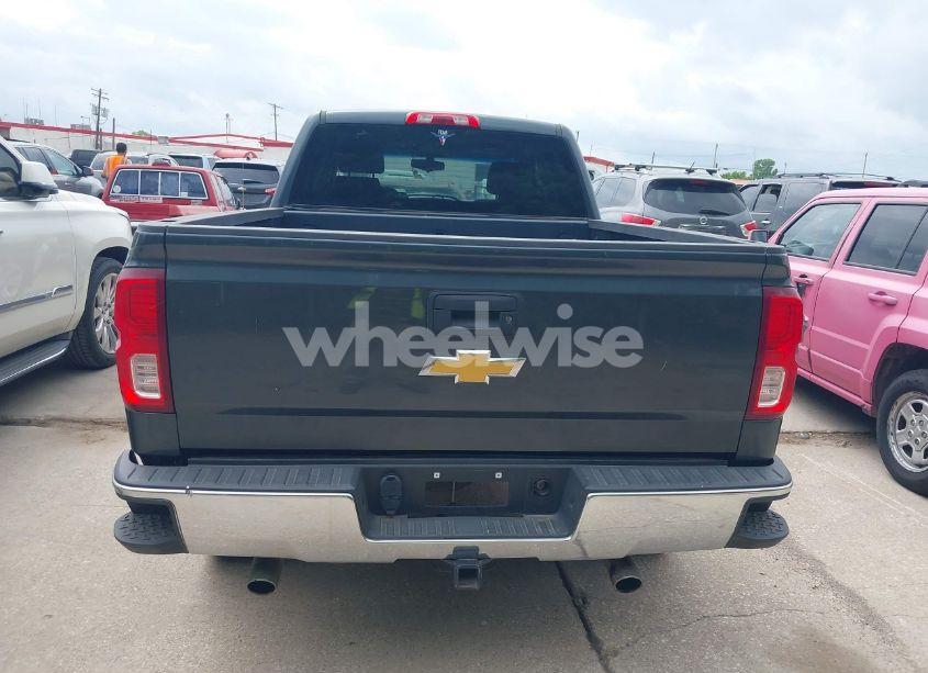Photo 16 of 2018 Chevrolet Silverado 1500 2LT (VIN 1GCVKREC6JZ281919)