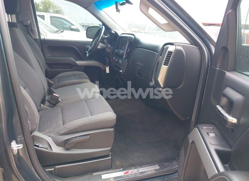 Photo 5 of 2018 Chevrolet Silverado 1500 2LT (VIN 1GCVKREC6JZ281919)