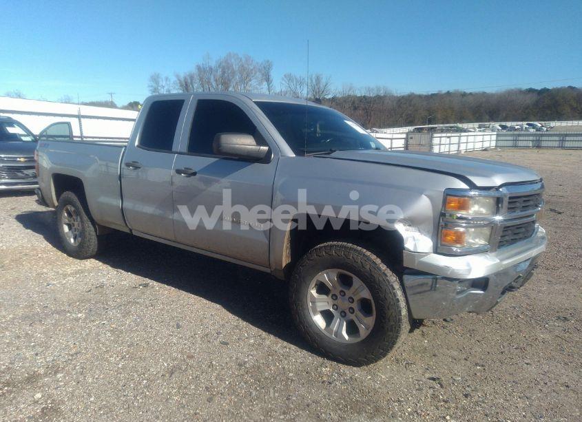 2014 Chevrolet Silverado 1500 2LT (VIN 1GCVKREC7EZ120159) main photo