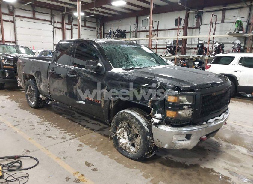 2014 Chevrolet Silverado 1500 2LT (VIN 1GCVKREC7EZ121232) main photo