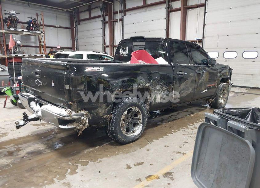 Photo 4 of 2014 Chevrolet Silverado 1500 2LT (VIN 1GCVKREC7EZ121232)