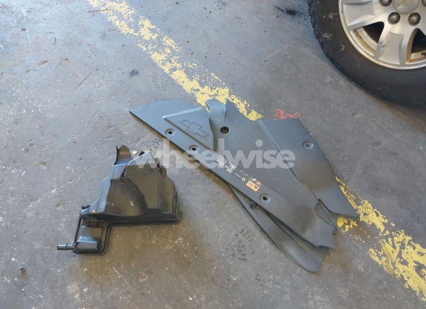 Photo 12 of 2015 Chevrolet Silverado 1500 1LT (VIN 1GCVKREC7FZ166916)