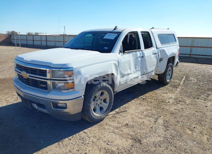 Photo 2 of 2015 Chevrolet Silverado 1500 2LT (VIN 1GCVKREC7FZ209330)