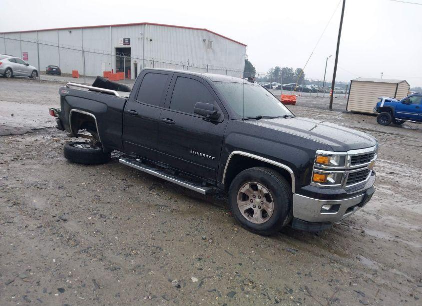 2015 Chevrolet Silverado 1500 2LT (VIN 1GCVKREC7FZ225186) main photo