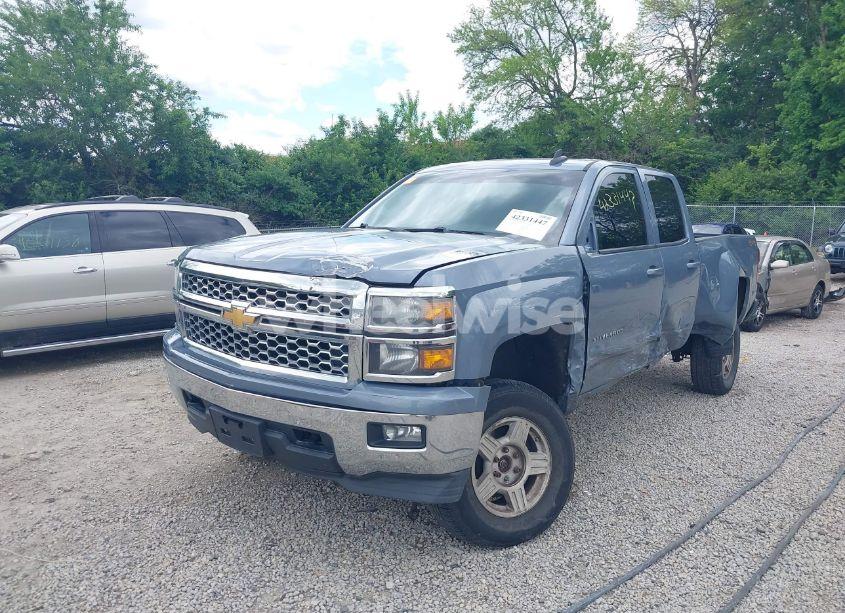 Photo 2 of 2015 Chevrolet Silverado 1500 1LT (VIN 1GCVKREC7FZ336952)