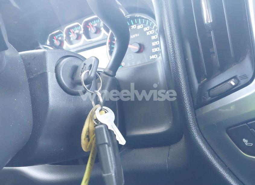 Photo 11 of 2015 Chevrolet Silverado 1500 1LT (VIN 1GCVKREC7FZ375685)