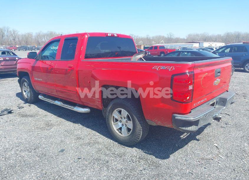 Photo 3 of 2015 Chevrolet Silverado 1500 1LT (VIN 1GCVKREC7FZ375685)