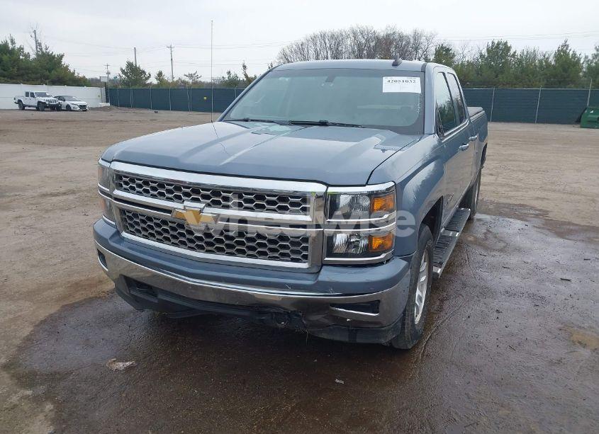 Photo 2 of 2015 Chevrolet Silverado 1500 1LT (VIN 1GCVKREC7FZ389375)