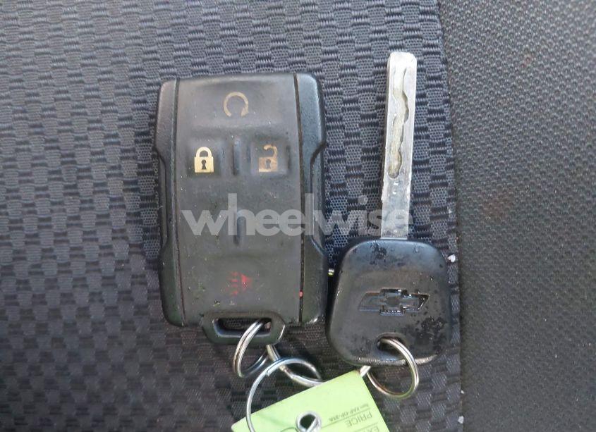 Photo 11 of 2015 Chevrolet Silverado 1500 1LT (VIN 1GCVKREC7FZ391238)