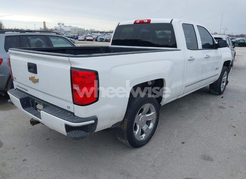 Photo 4 of 2015 Chevrolet Silverado 1500 2LT (VIN 1GCVKREC7FZ421032)